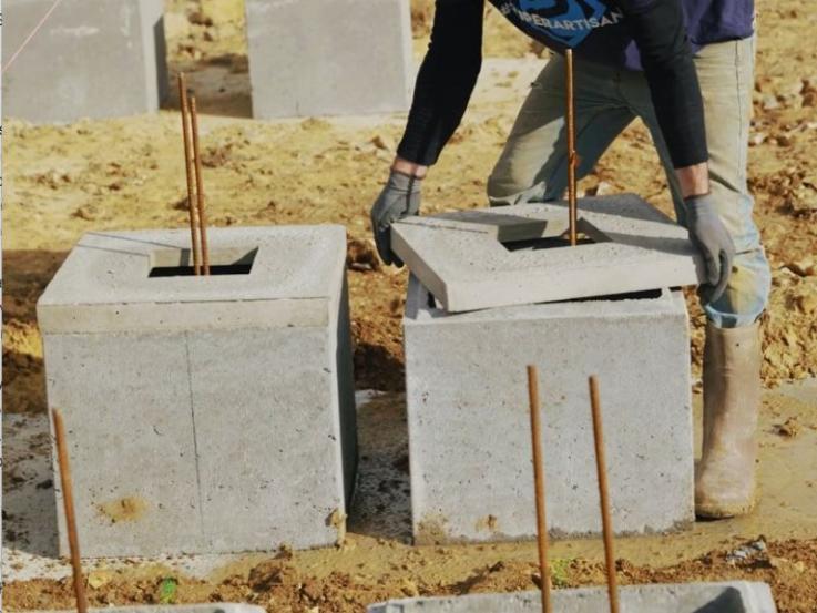Le Soubassement BASIK en action : un système de plots béton logique, simple et basique